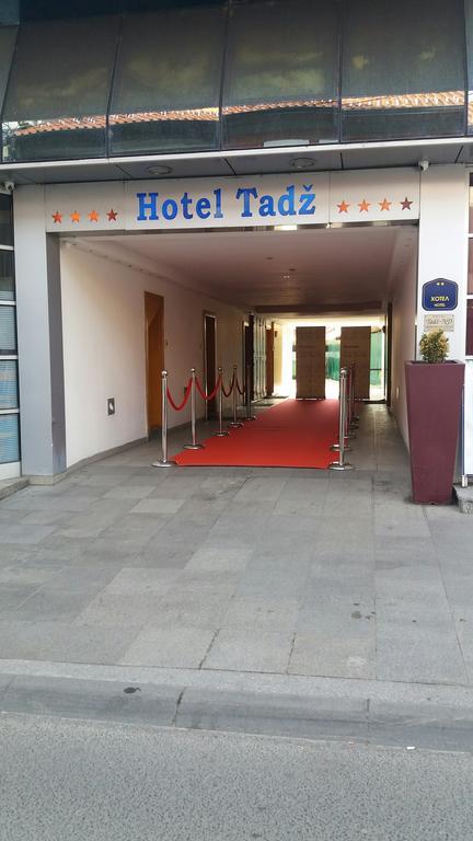 Hotel Tadz Novi Pazar Kültér fotó